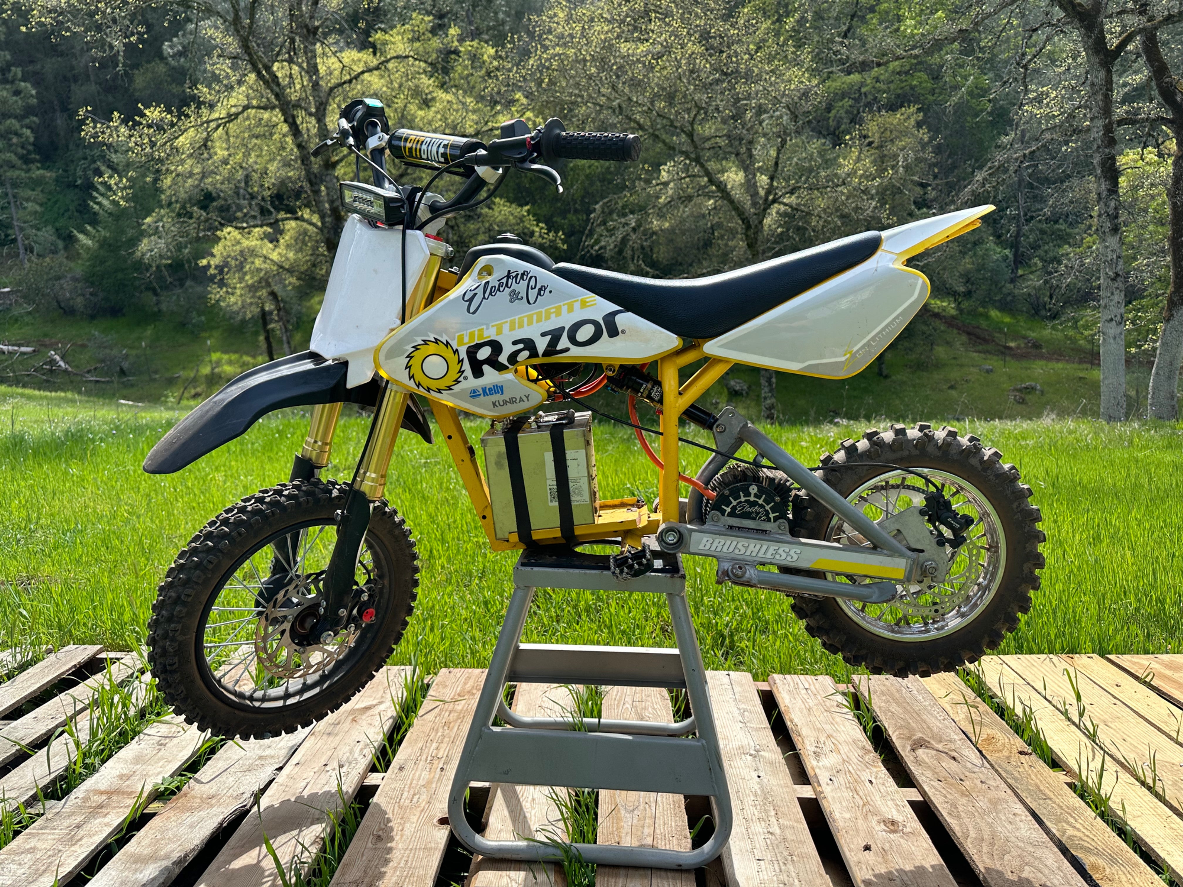 Razor Moto Tires - Apexmall