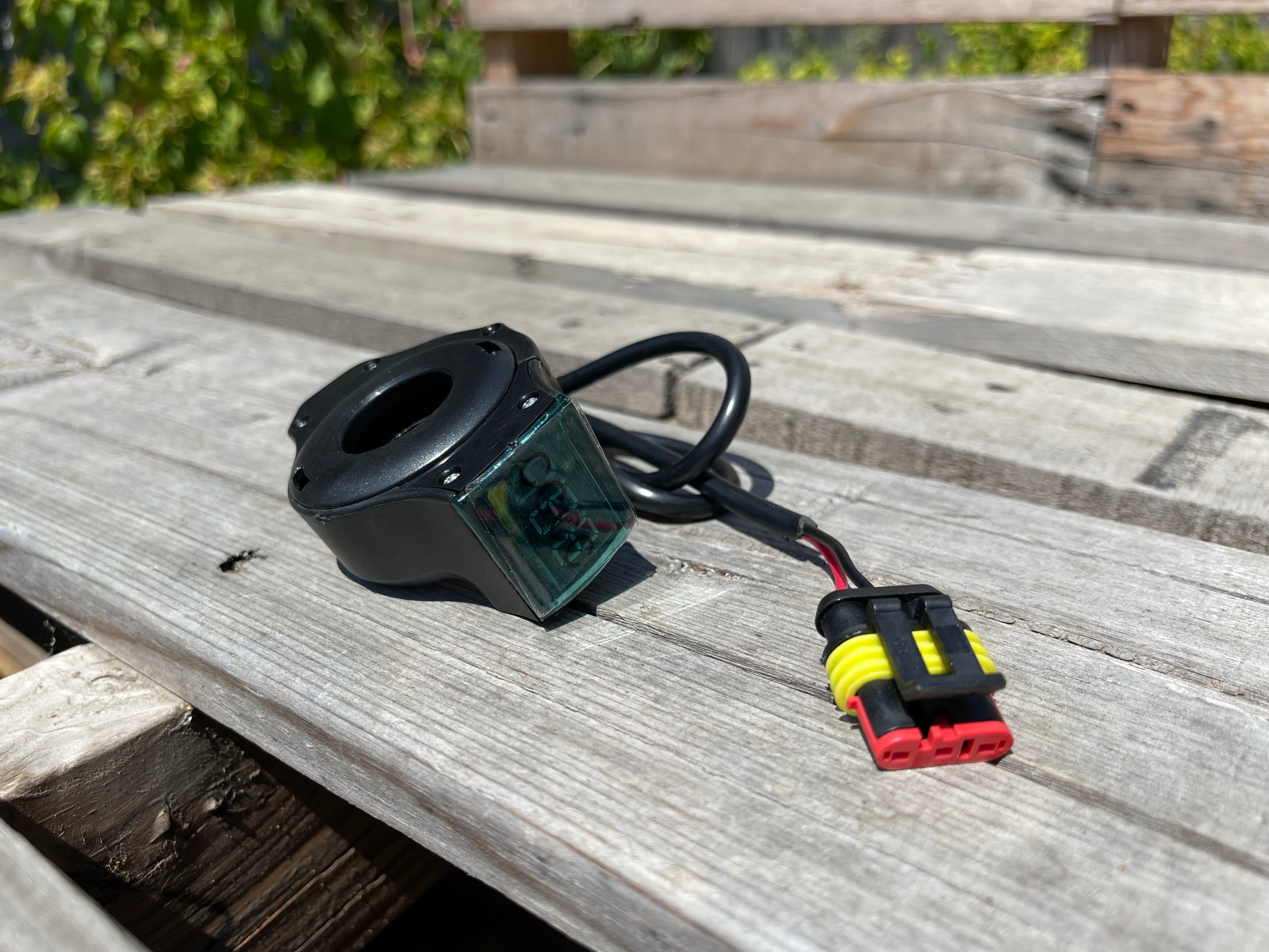 Volt Meter (Handlebar Mounted) - Apexmall